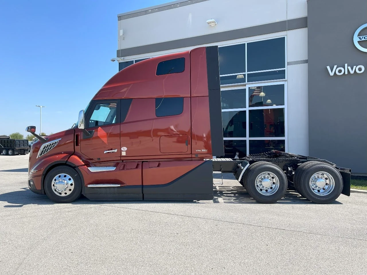 2026 Volvo VNL 860 in Pendleton, IN — photo 8