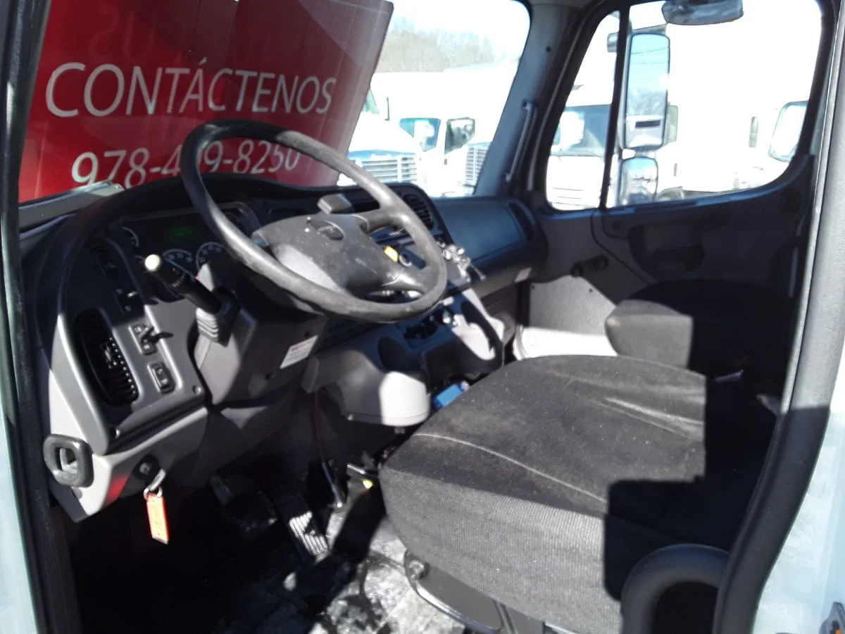 2018 Freightliner M2 106 in Salisbury, MA — photo 8