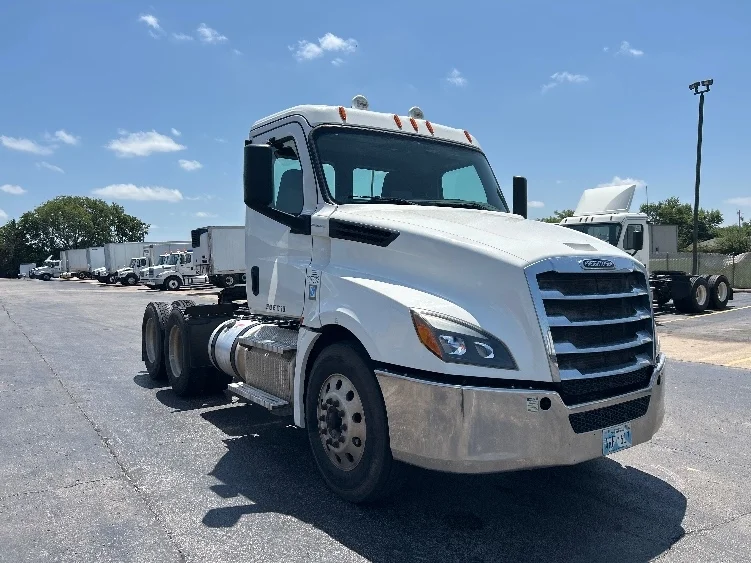 2020 Freightliner Cascadia in Tulsa, OK