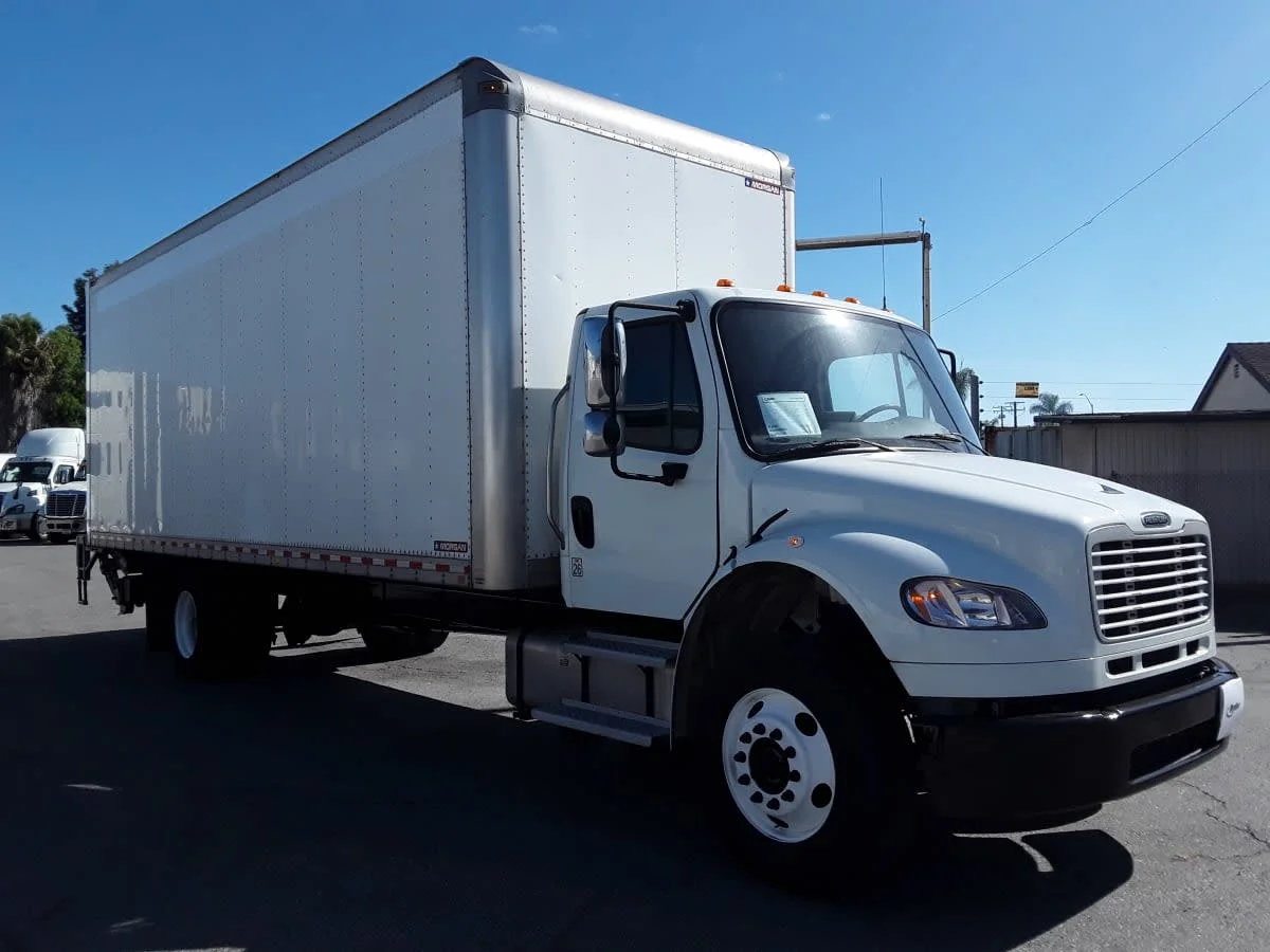 2022 Freightliner M2 106 in Montebello, CA — photo 3