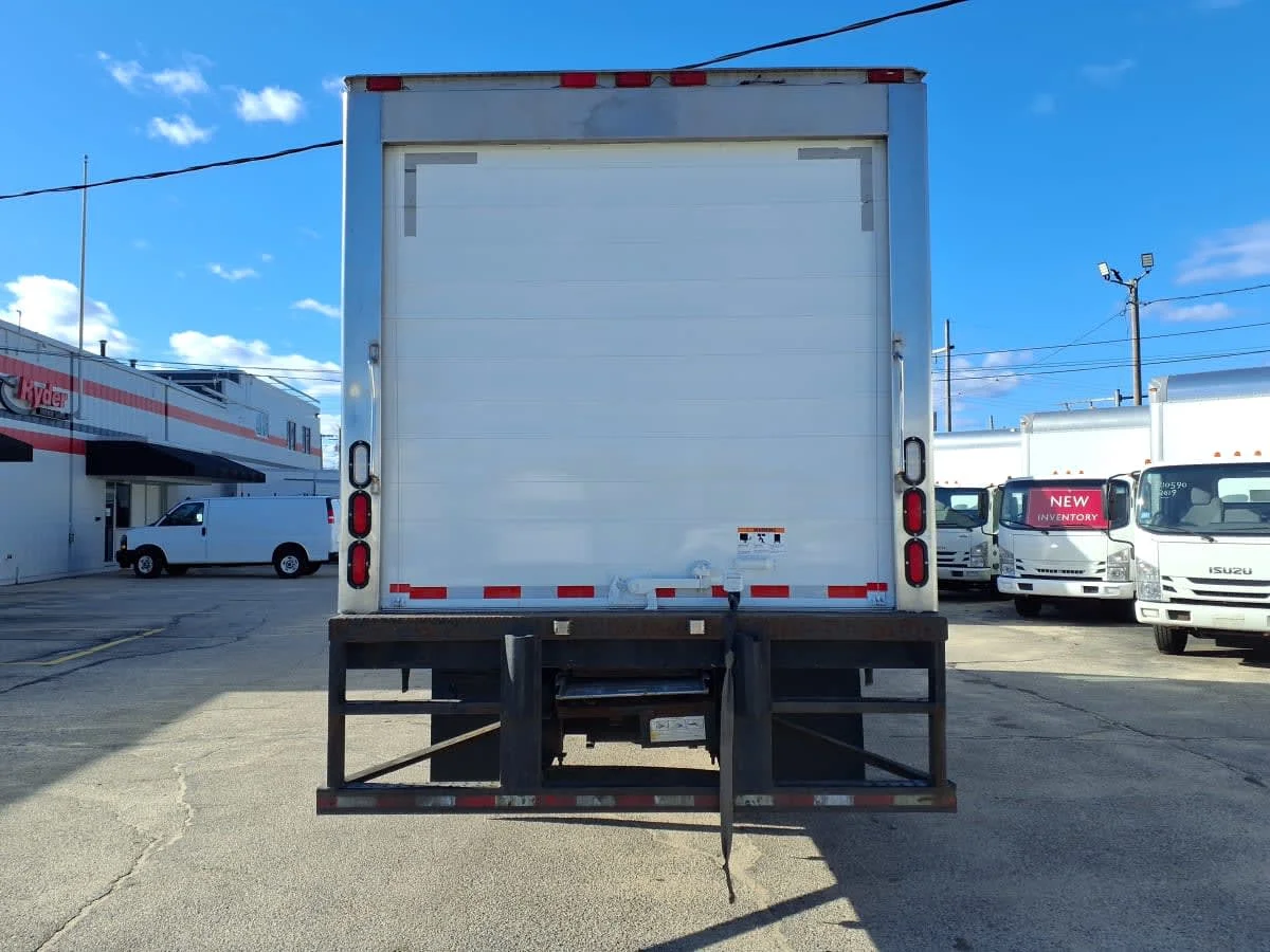 2020 Hino 195 in Warwick, RI — photo 5