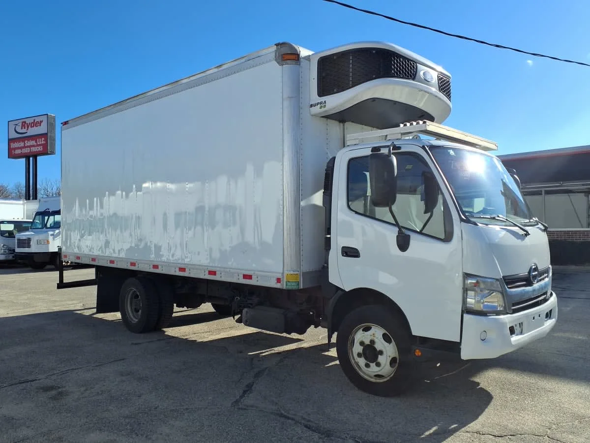 2020 Hino 195 in Warwick, RI — photo 3