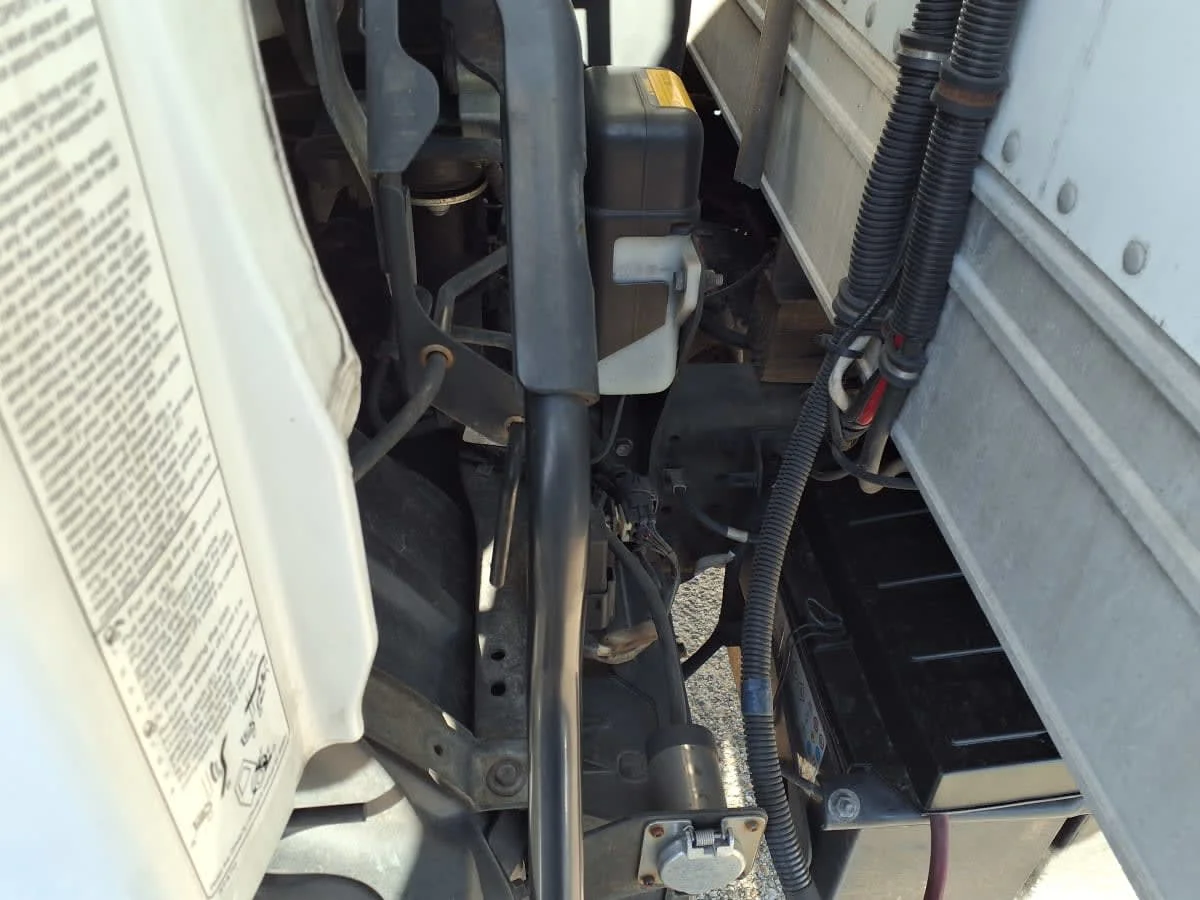 2020 Hino 195 in Warwick, RI — photo 10