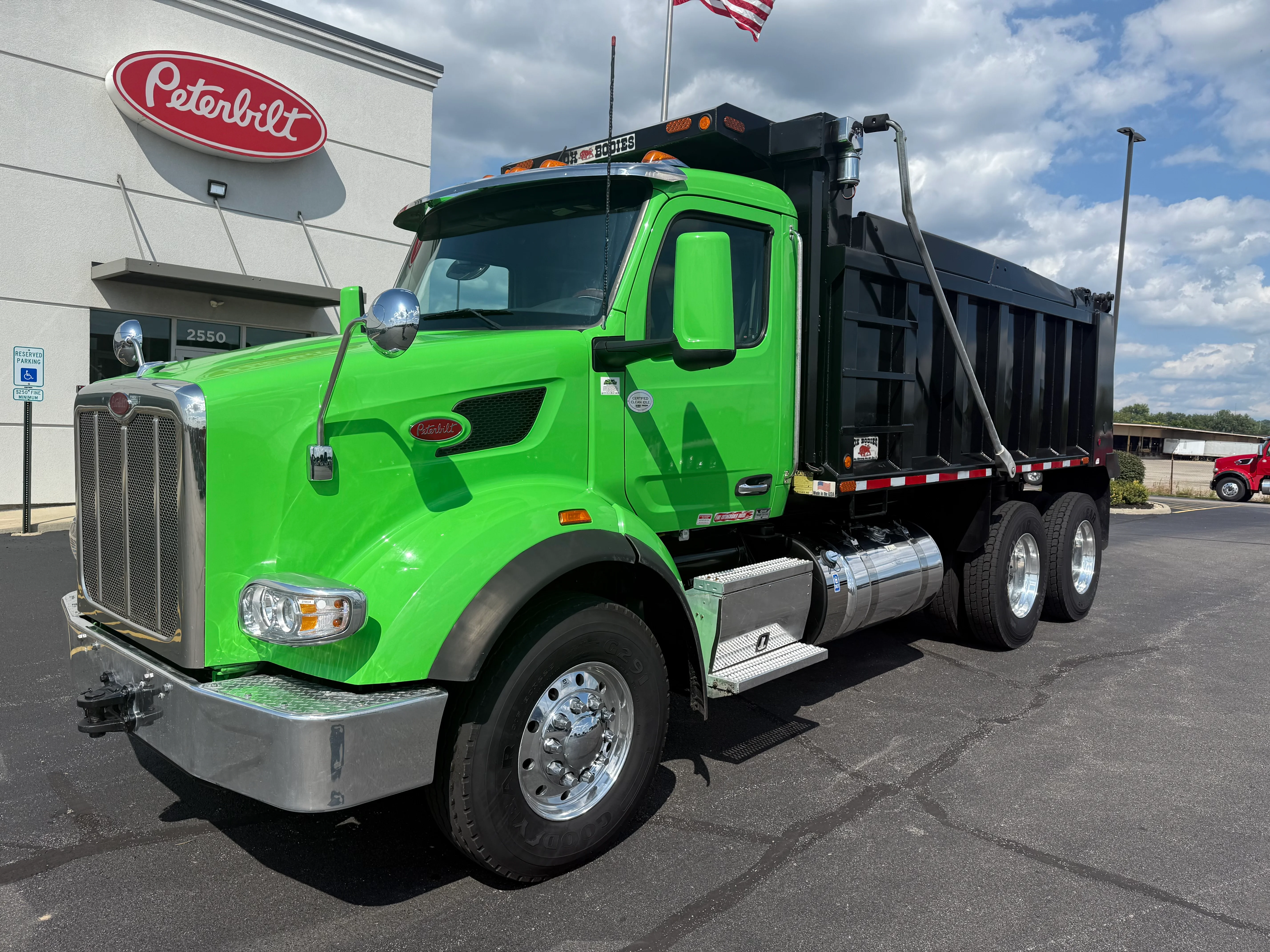 2024 Peterbilt 567