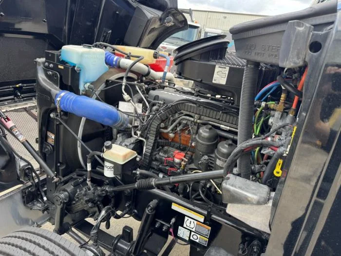 2023 Peterbilt 567 - image 13