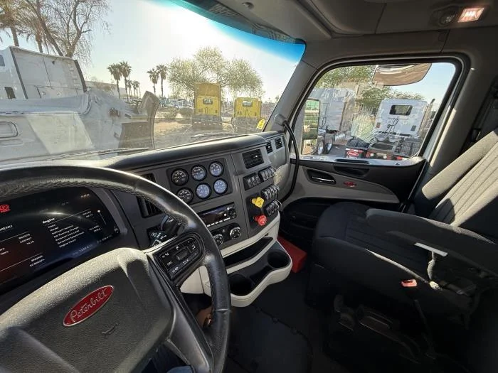 2023 Peterbilt 579 - image 15
