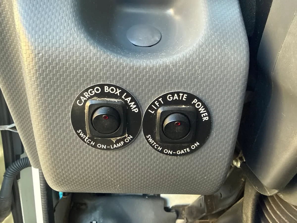 2019 Isuzu NPR - image 14