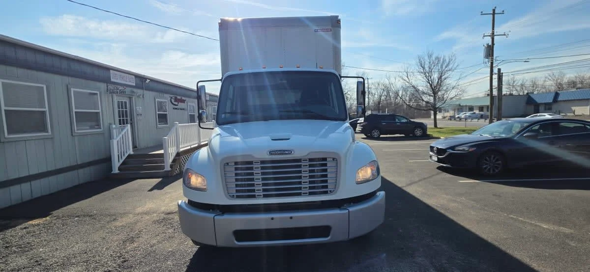 2019 Freightliner M2 106 in Bensalem, PA — photo 2