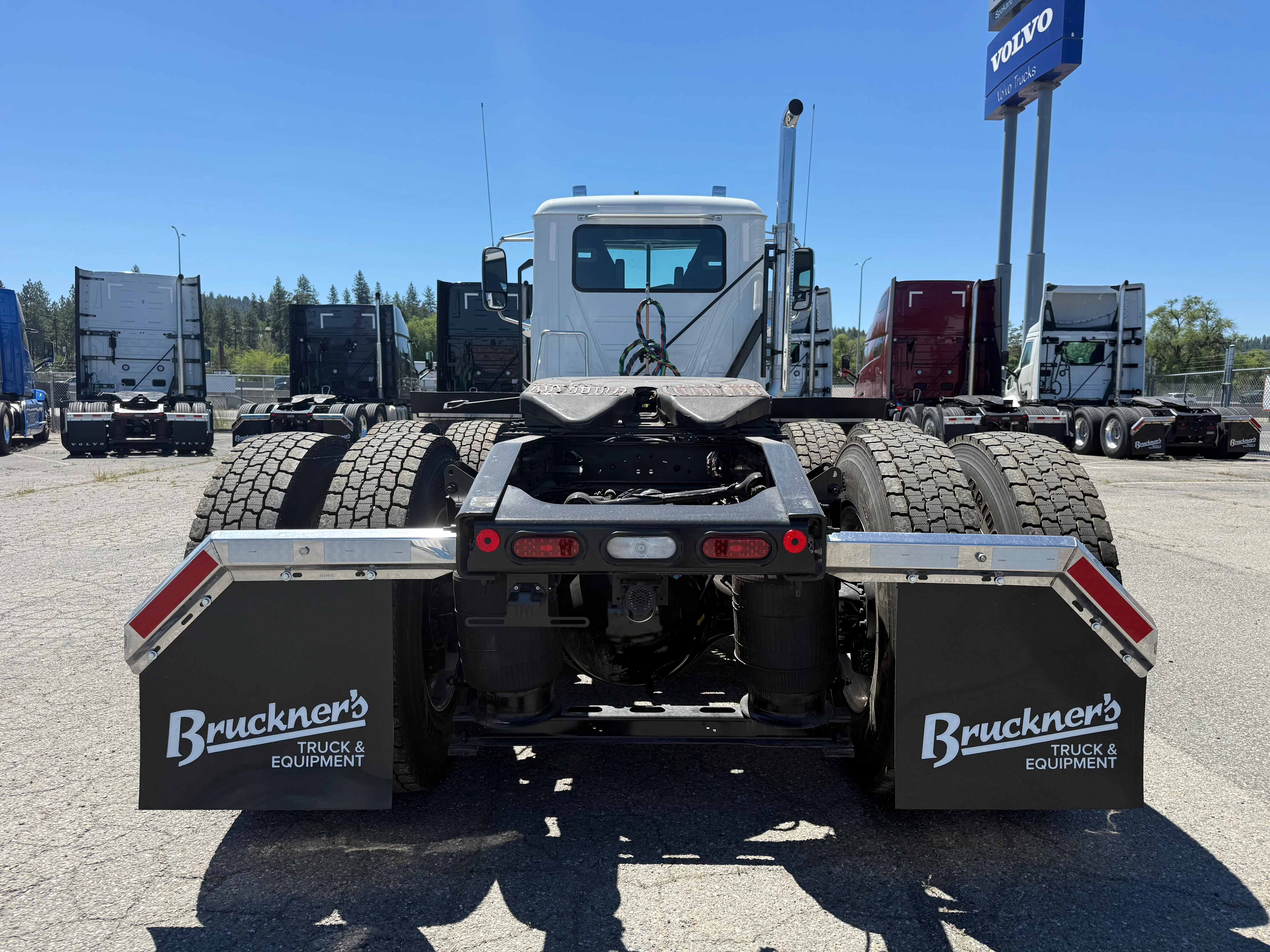 2027 Mack Pinnacle in Spokane, WA — photo 6