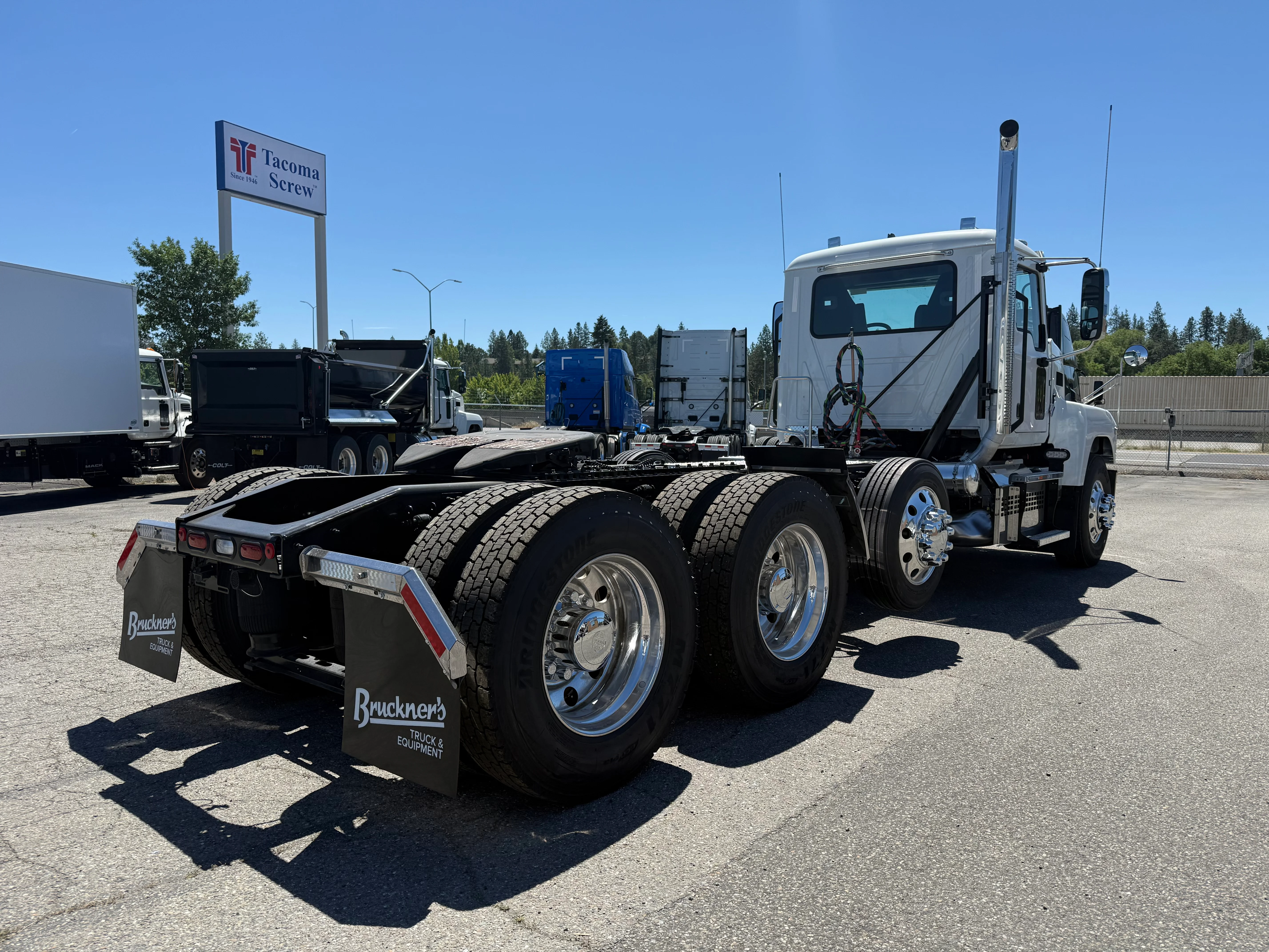 2027 Mack Pinnacle in Spokane, WA — photo 5