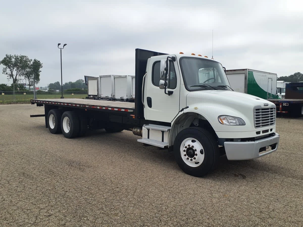 2019 Freightliner M2 106 in Wayland, MI — photo 3