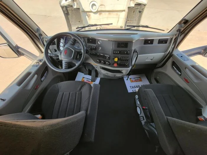 2021 Peterbilt 579 in Tulsa, OK — photo 16