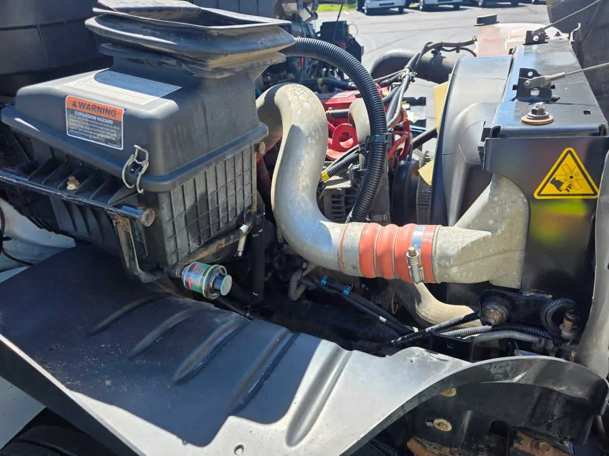 2021 International MV - image 12