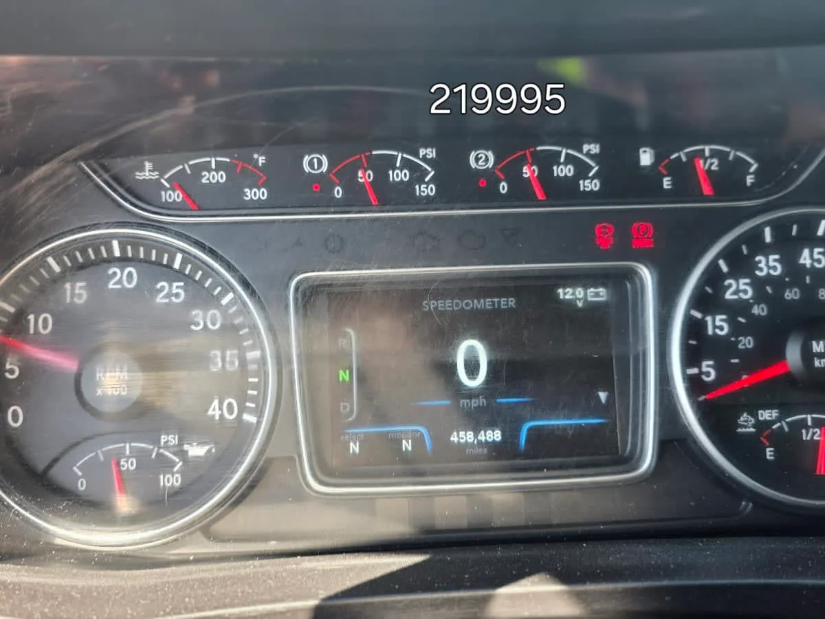 2021 International MV - image 11