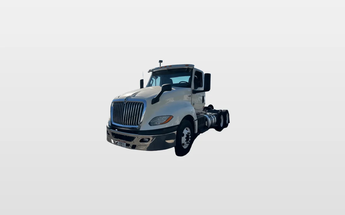 2018 International - image 1