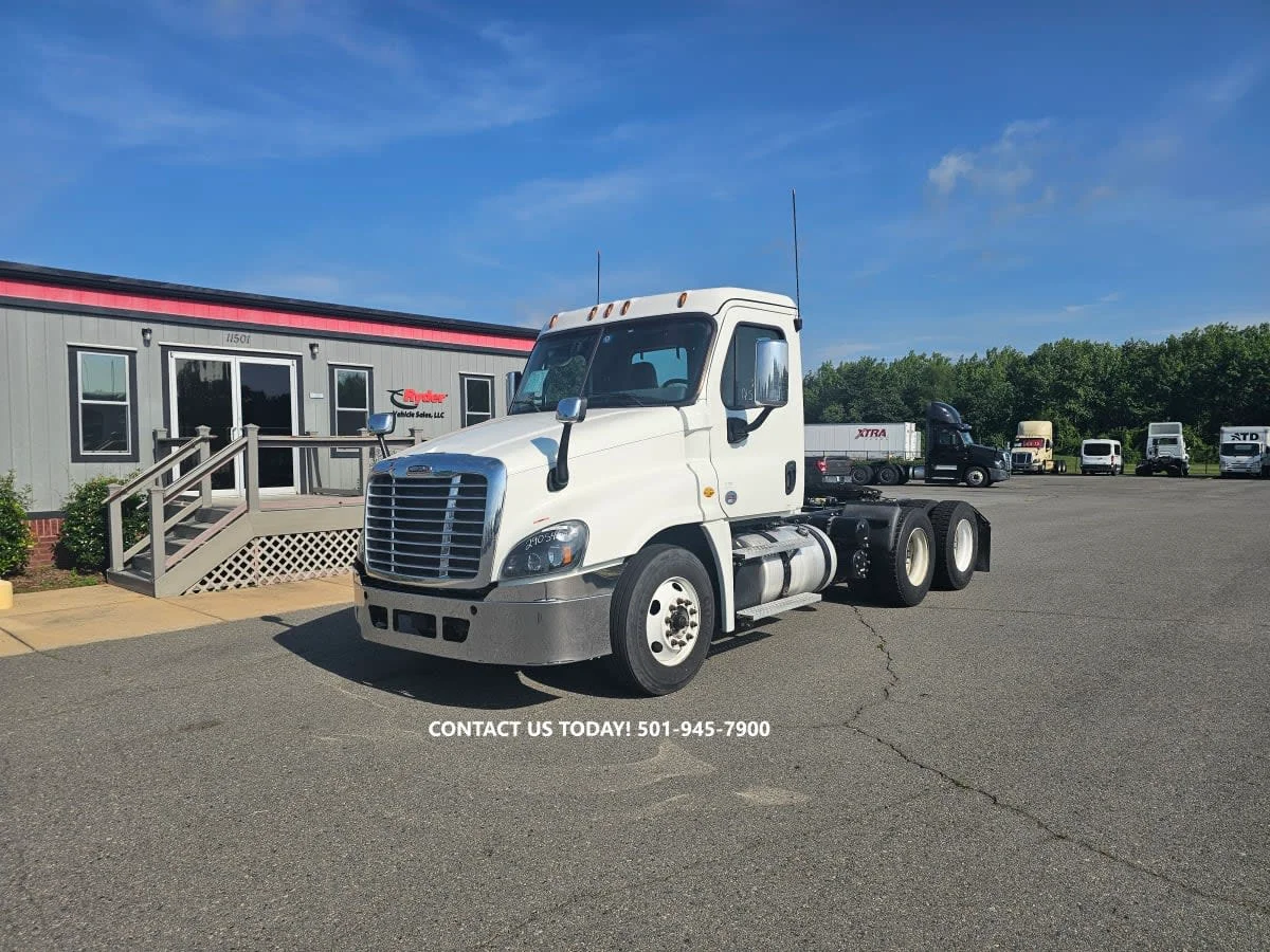 2020 Freightliner Cascadia in North Little Rock, AR