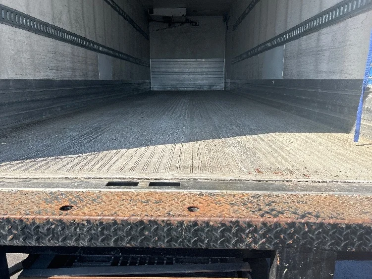 2019 Freightliner M2 106 - image 10