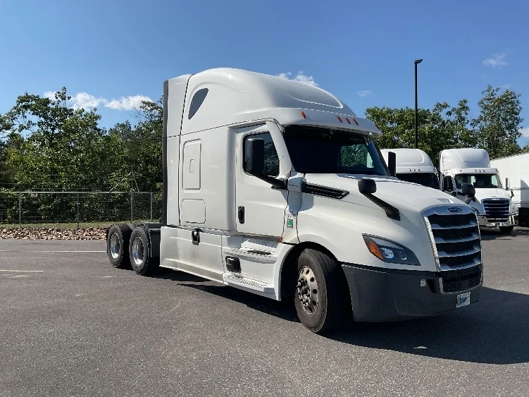 2023 Freightliner Cascadia