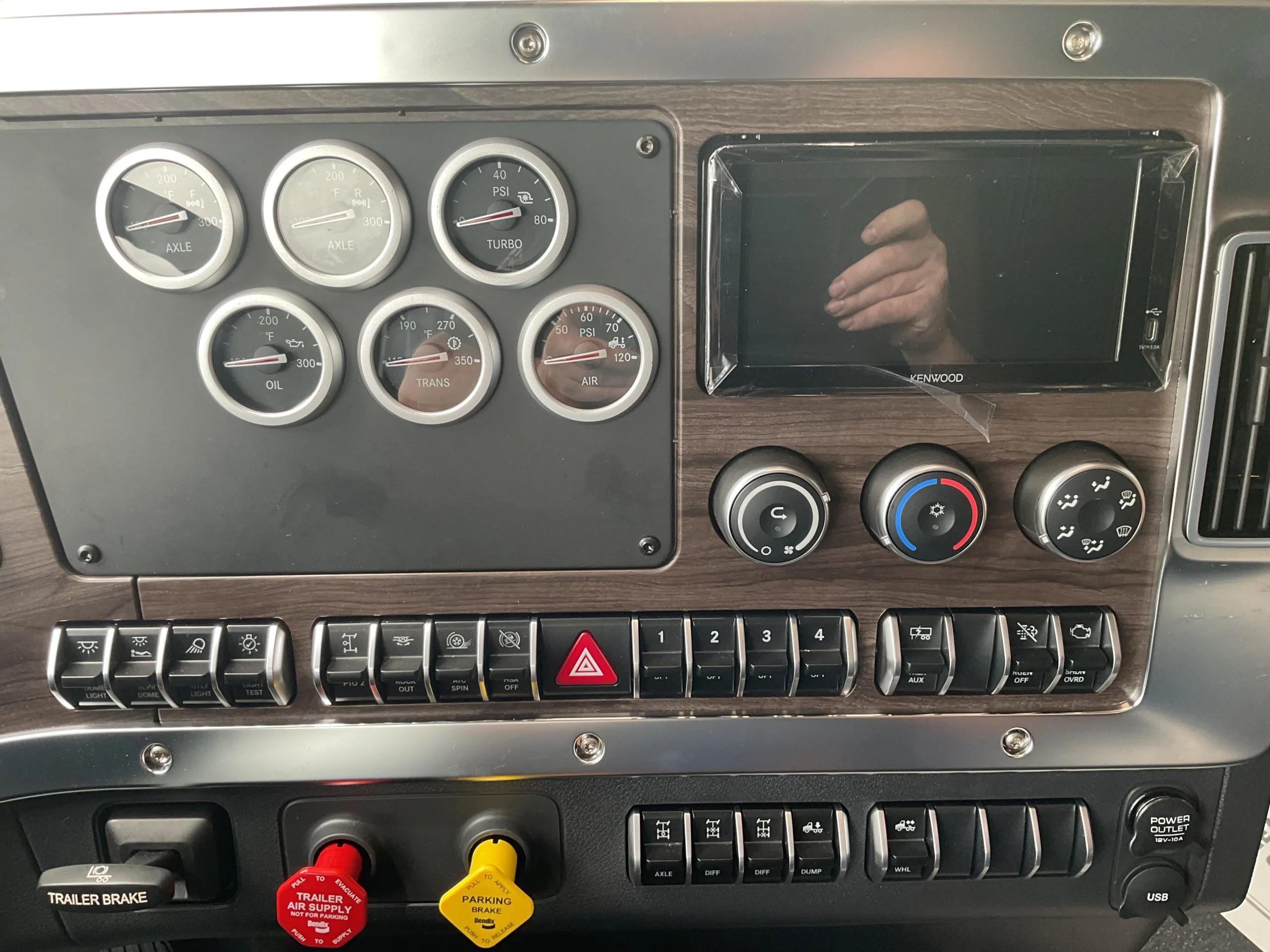 2027 Western Star in Dubuque, IA — photo 5