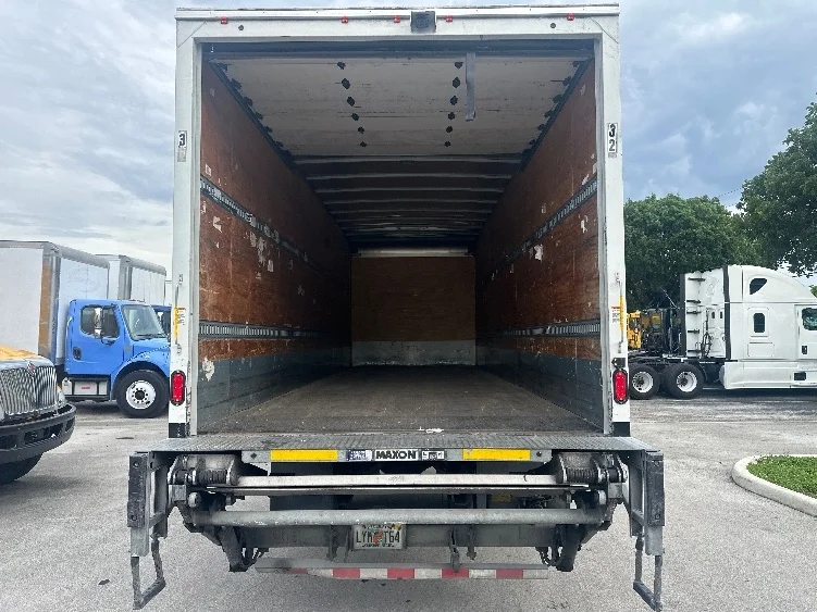 2020 Freightliner eM2 in Medley, FL — photo 8