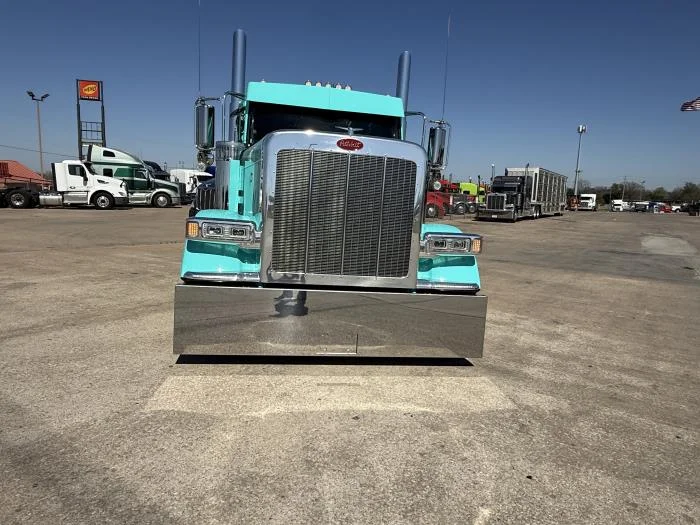 2027 Peterbilt 589 - image 14