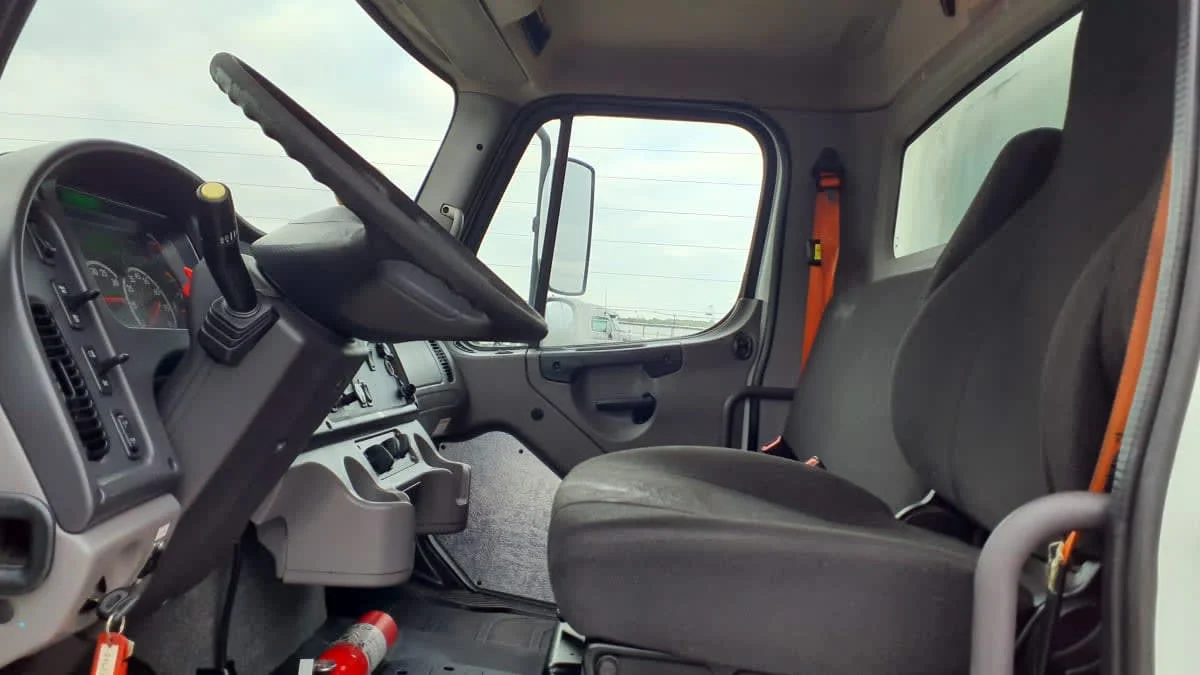 2020 Freightliner M2 106 in Birmingham, AL — photo 7