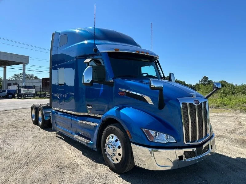 2023 Peterbilt 579 in Richmond, VA — photo 9