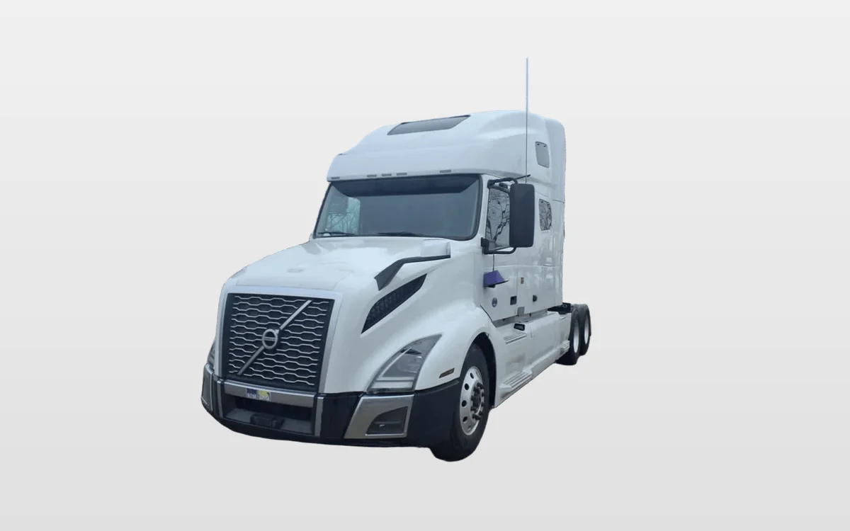 2020 Volvo - image 1