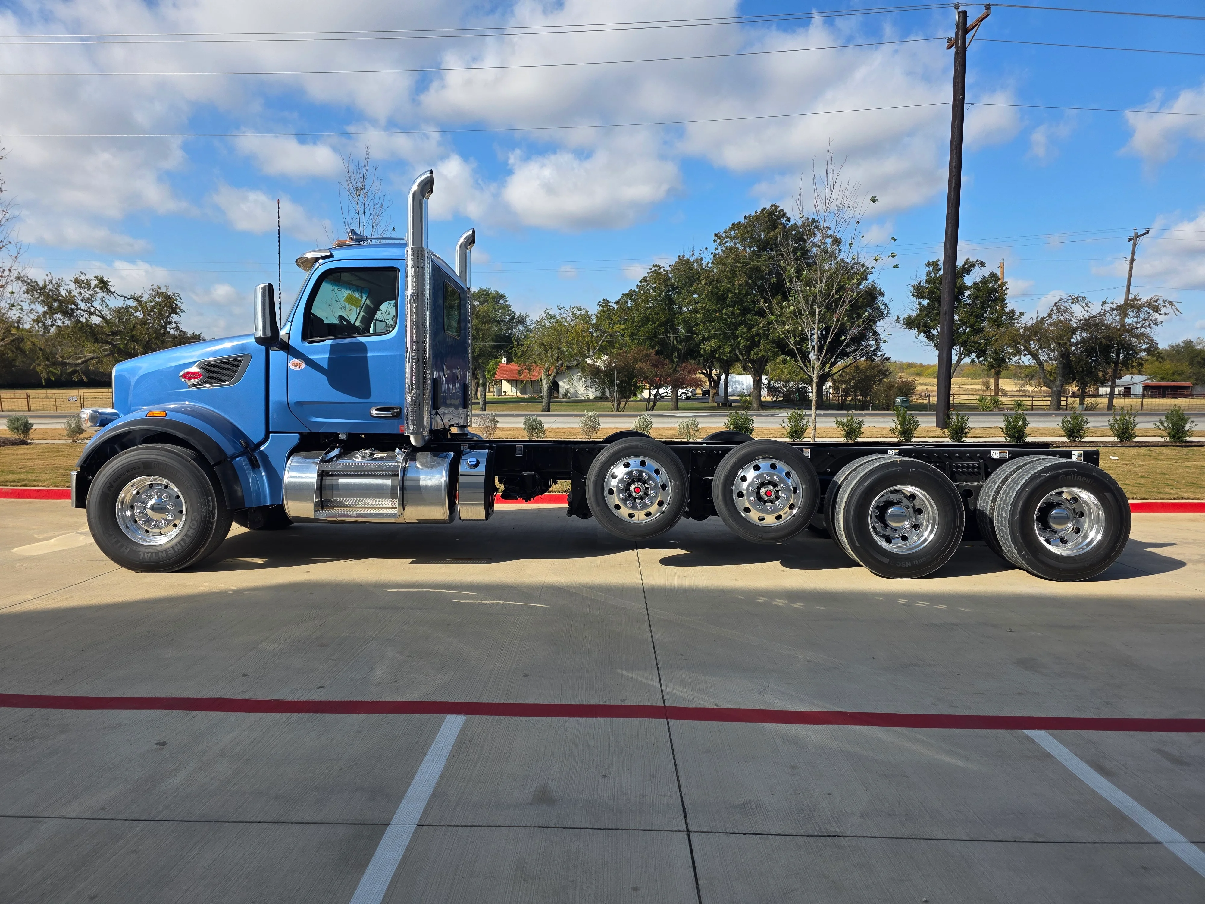 2026 Peterbilt 567 in Dunn, NC — photo 2