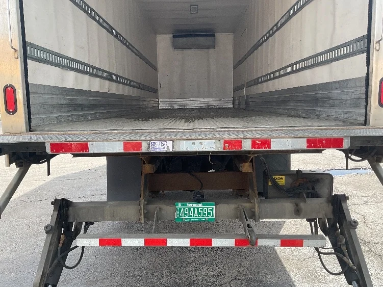 2019 Freightliner M2 106 - image 10