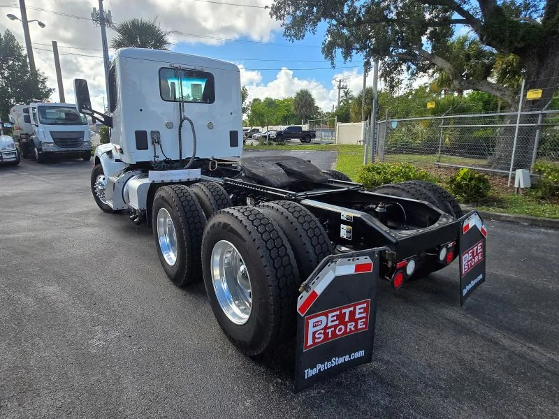 2021 Peterbilt 579 in Fort Pierce, FL — photo 6