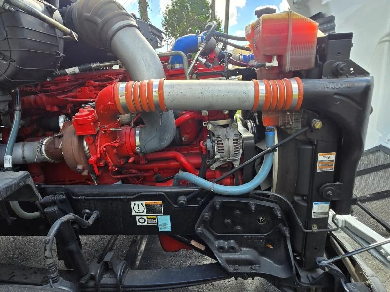 2021 Peterbilt 579 in Fort Pierce, FL — photo 13