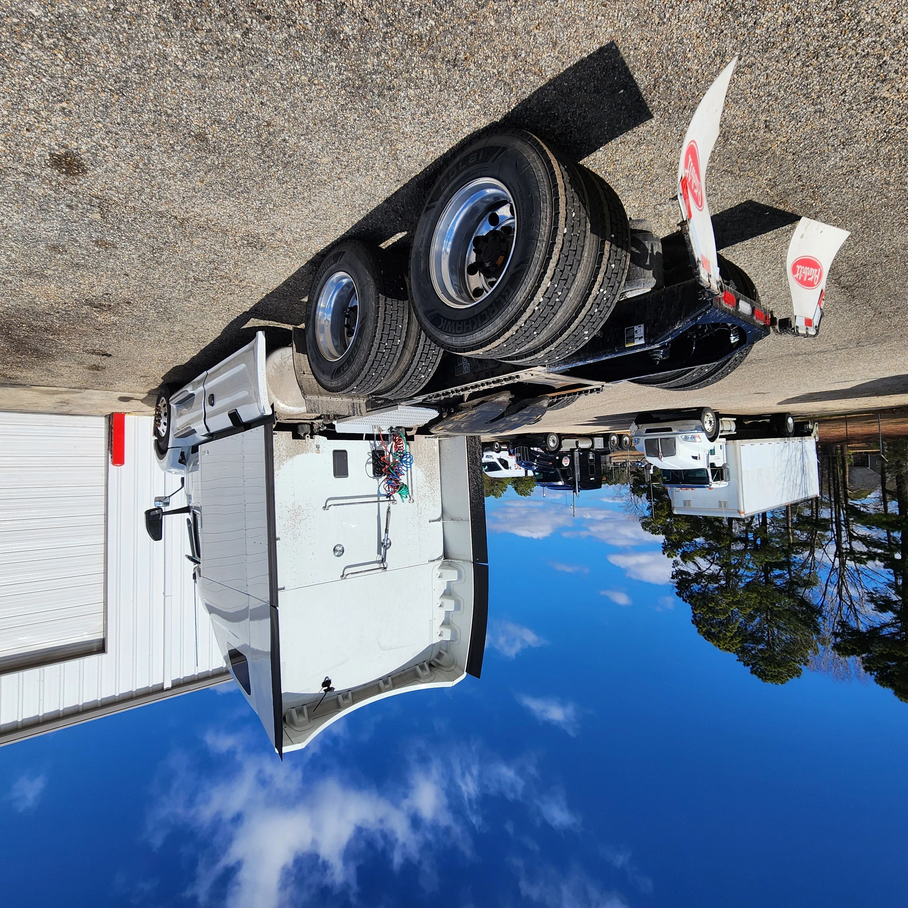 2024 Peterbilt 579 - image 6