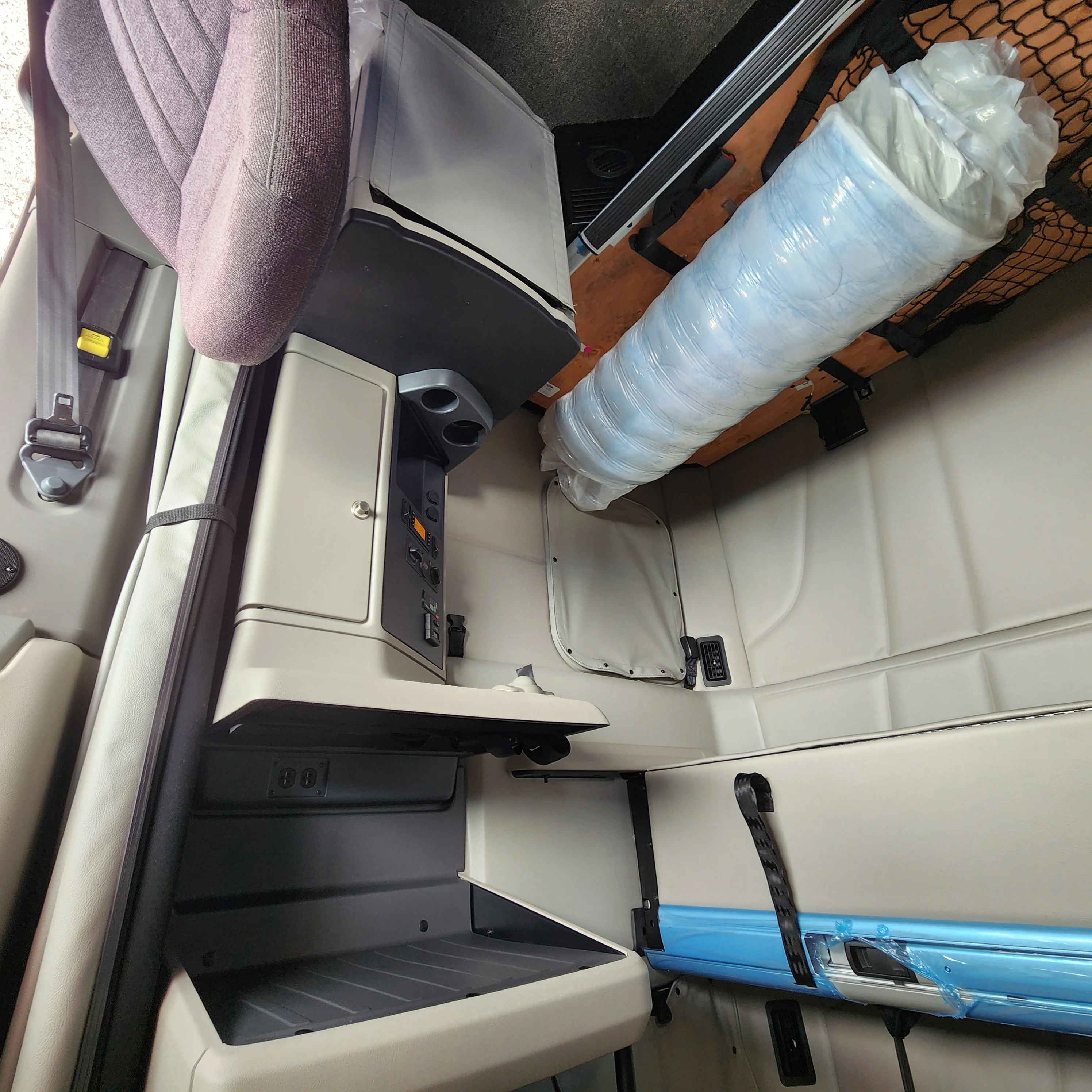 2024 Peterbilt 579 - image 12