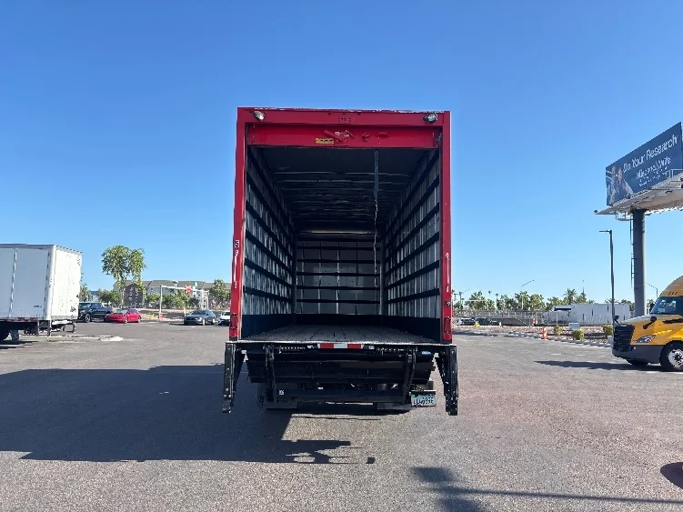 2019 Freightliner eM2 in Phoenix, AZ — photo 8