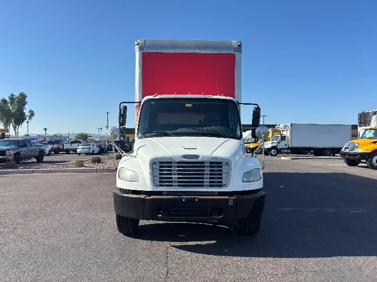 2019 Freightliner eM2 in Phoenix, AZ — photo 2