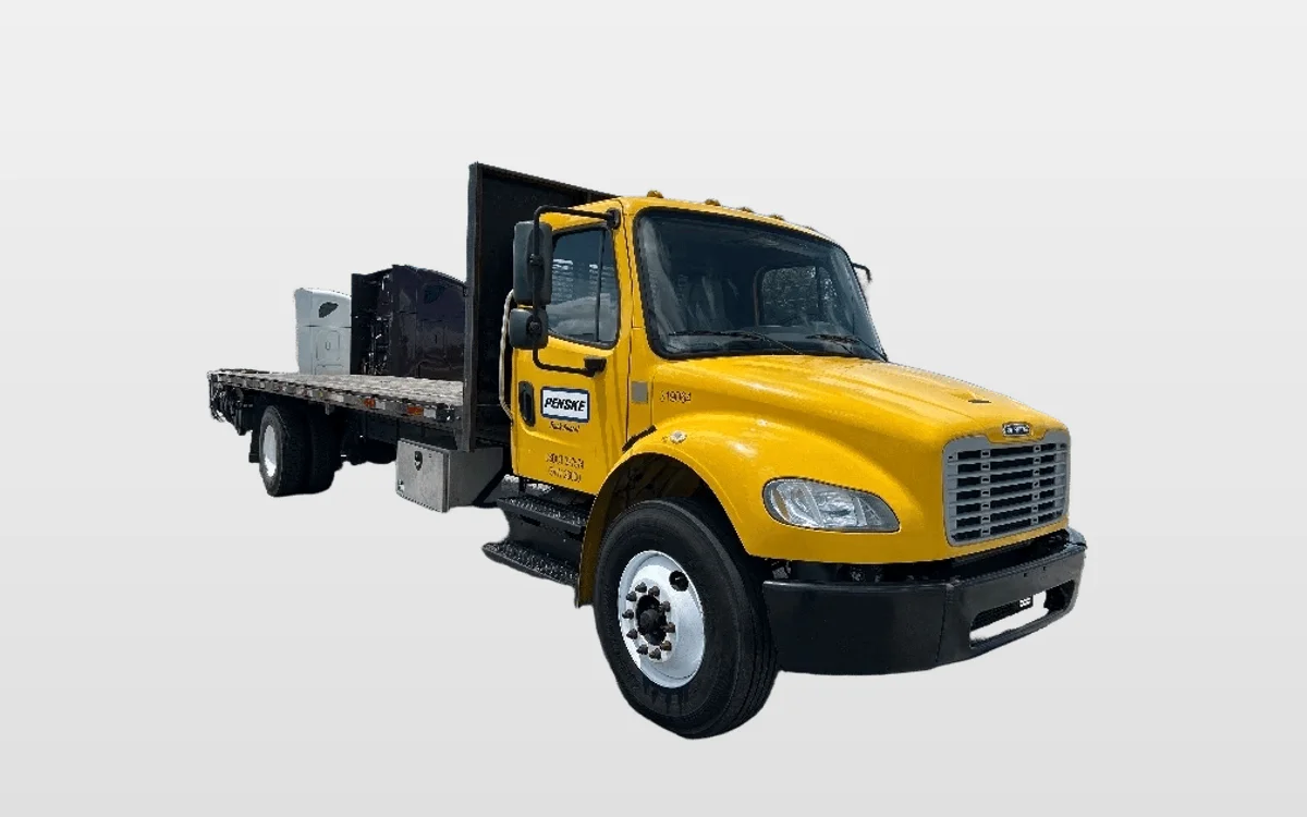 2019 Freightliner M2 106 - image 1
