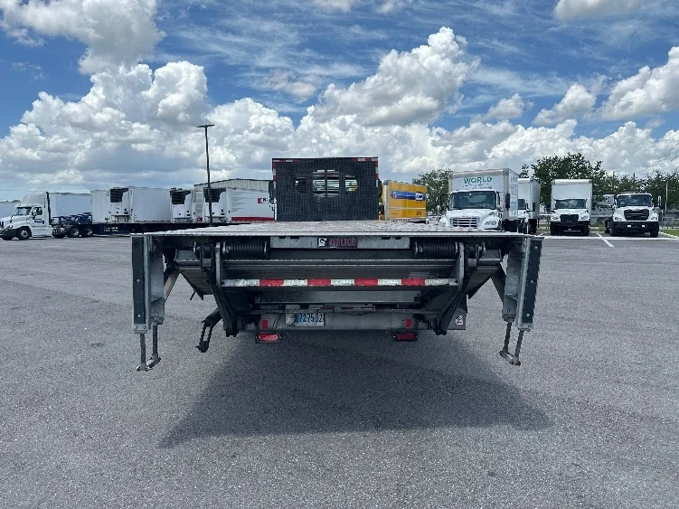 2019 Freightliner M2 106 - image 7