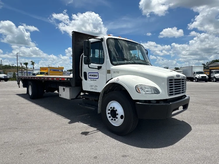 2019 Freightliner M2 106 in Tampa, FL