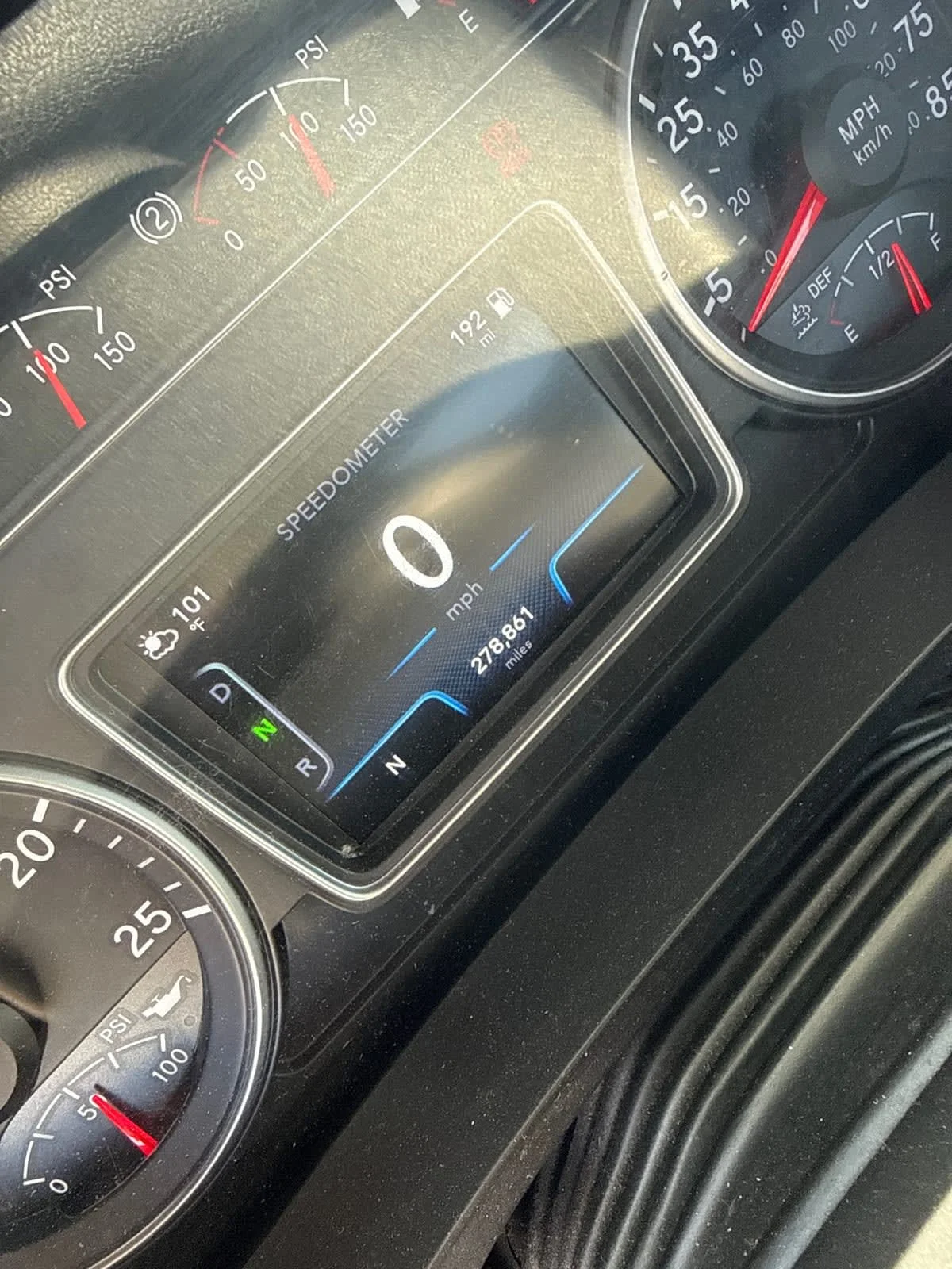 2019 International RH - image 9