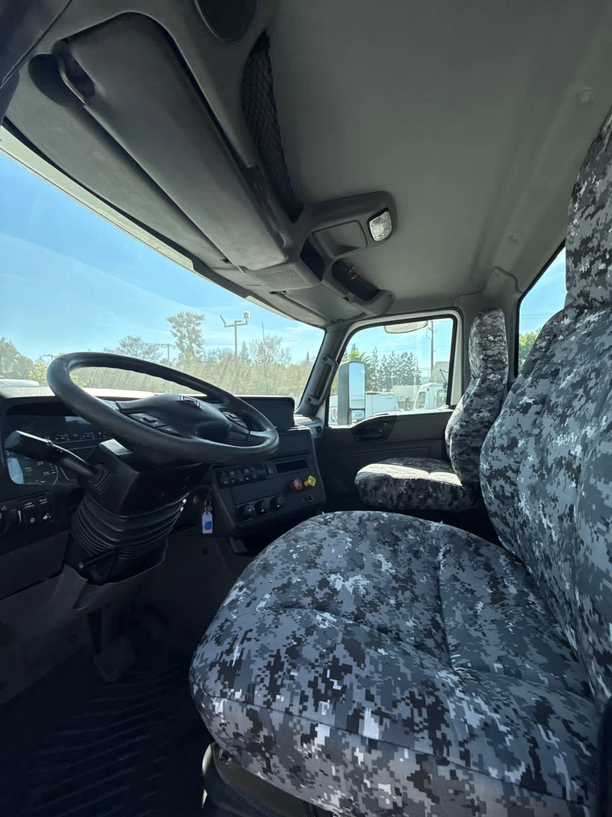 2019 International RH - image 7