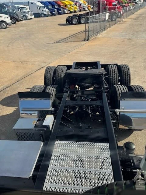 2021 Peterbilt 579 - image 42