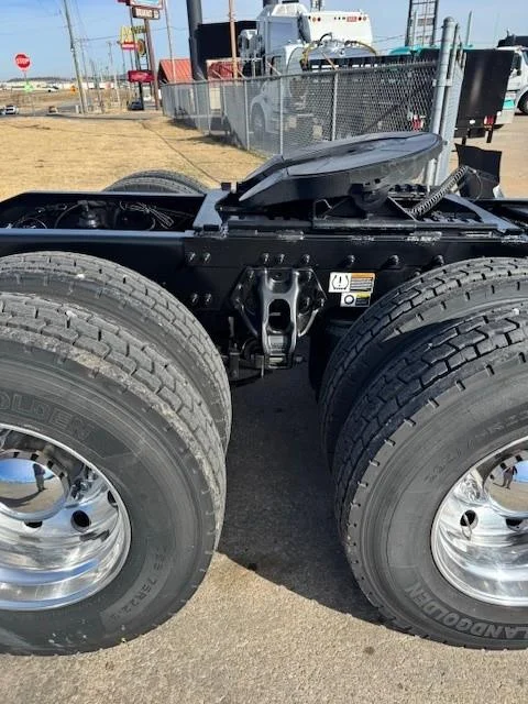 2021 Peterbilt 579 - image 44