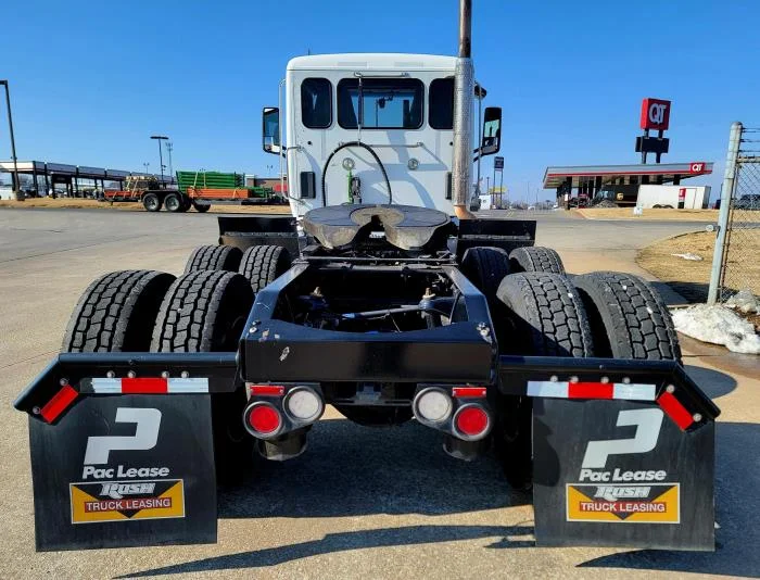 2021 Peterbilt 579 - image 11