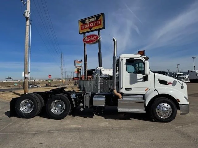 2021 Peterbilt 579 - image 13