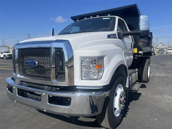 2026 Ford F-750 in Chicago, IL — photo 2
