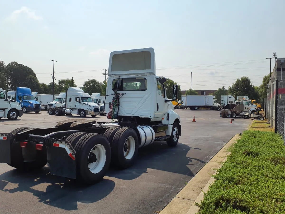 2019 International LT in Atlanta, GA — photo 6