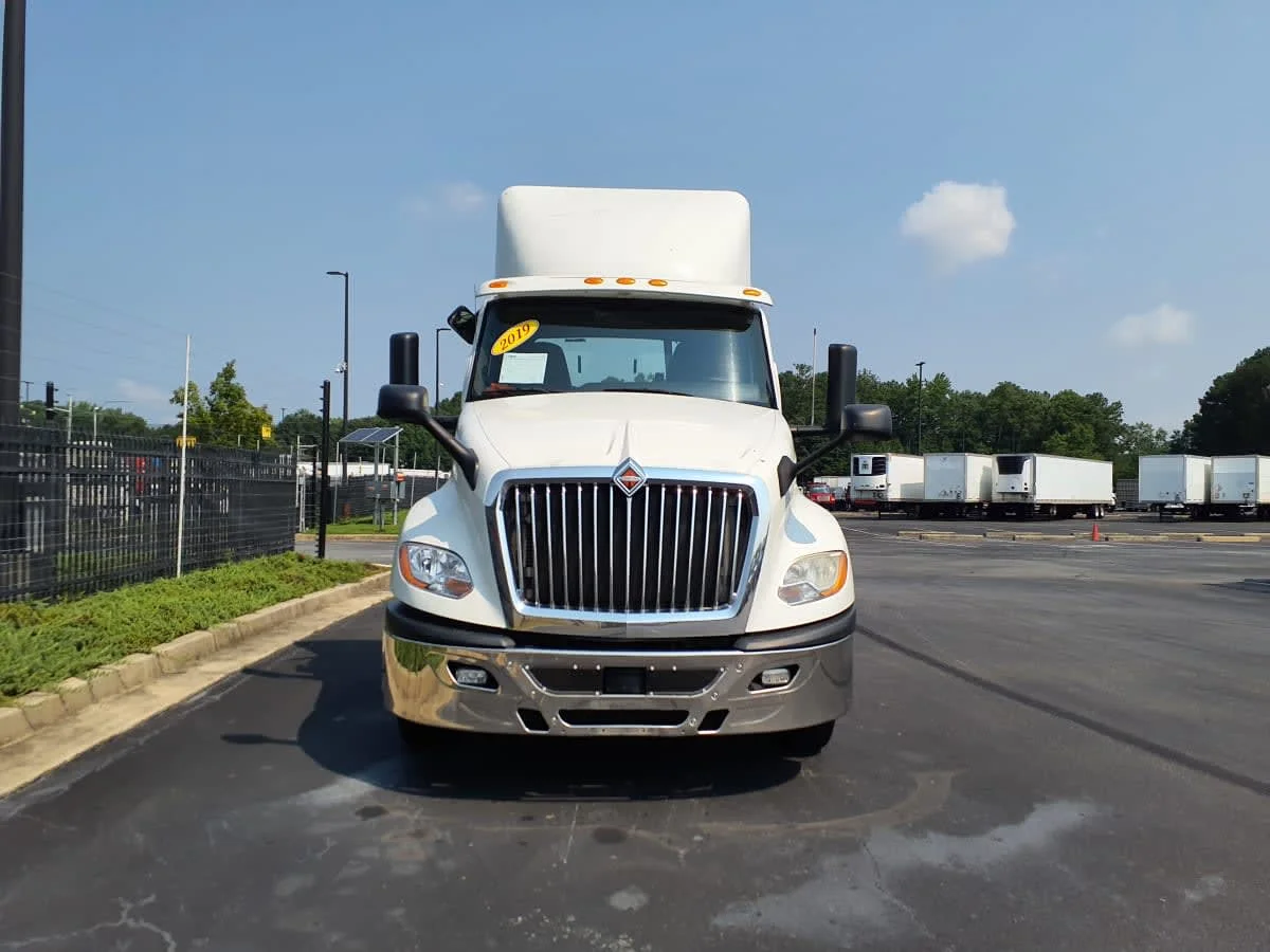 2019 International LT in Atlanta, GA — photo 2
