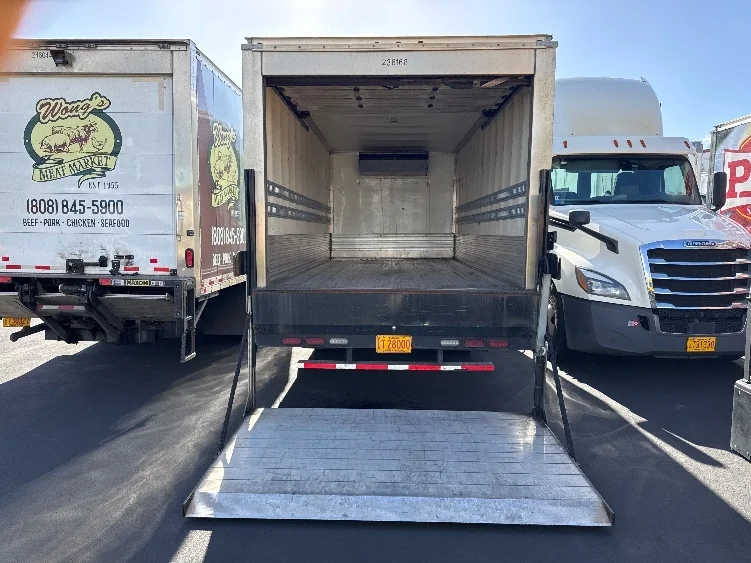 2019 Isuzu NQR in Torrance, CA — photo 8