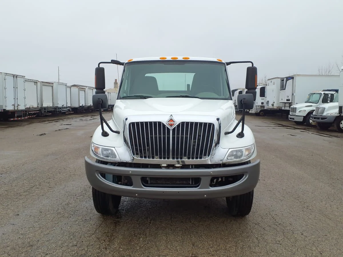 2019 International 4300 in Wayland, MI — photo 2